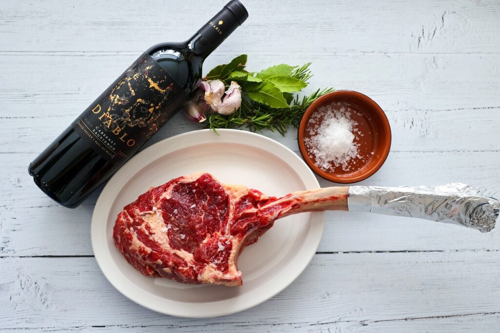 steak, wine, dinner-6351455.jpg